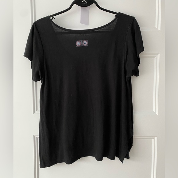 Black wolf RVCA relaxed fit t-shirt with large round neckline - Picture 2 of 4